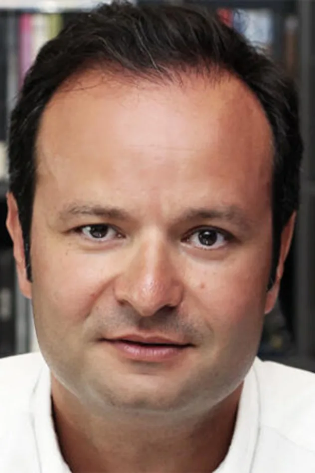 Timur Savcı fotoğrafı