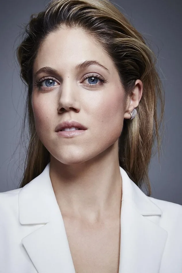 Charity Wakefield fotoğrafı