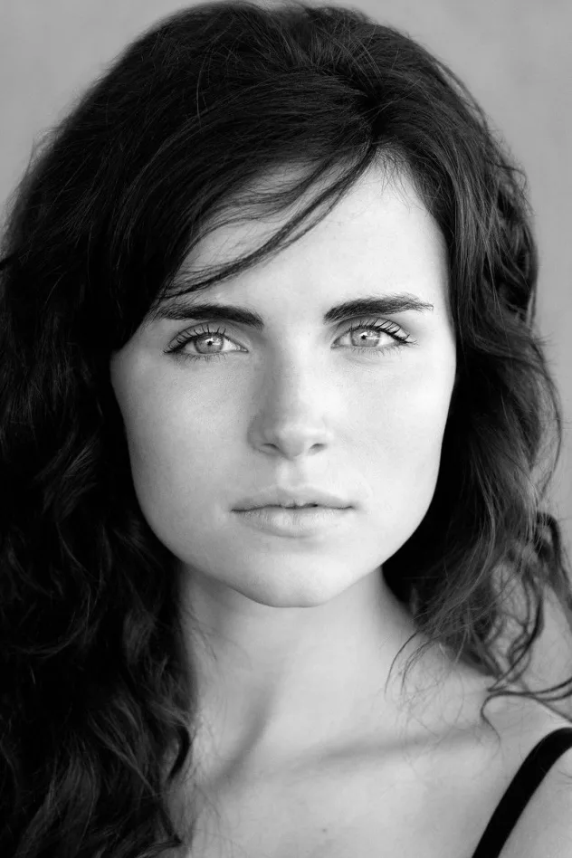 Emer Kenny fotoğrafı