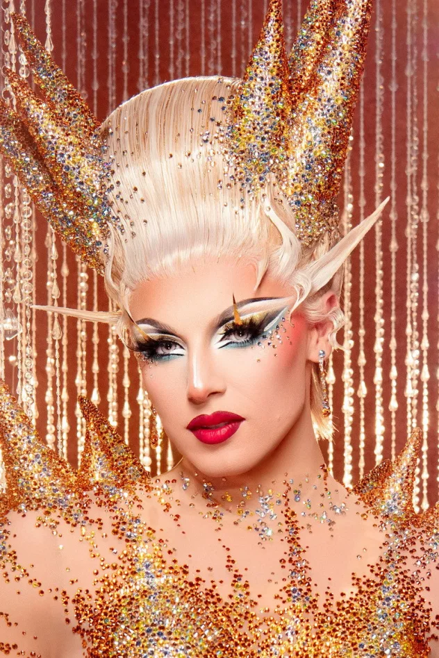 Credit poster