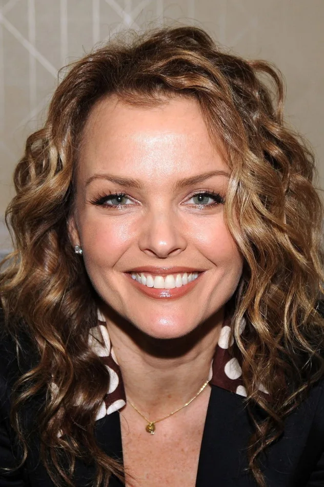 Dina Meyer fotoğrafı