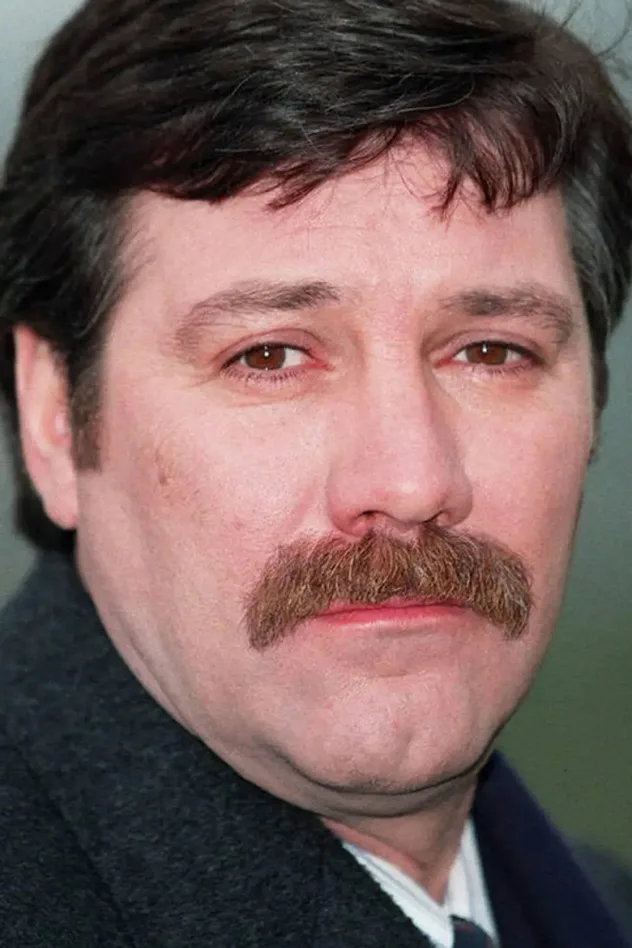 John Duttine fotoğrafı