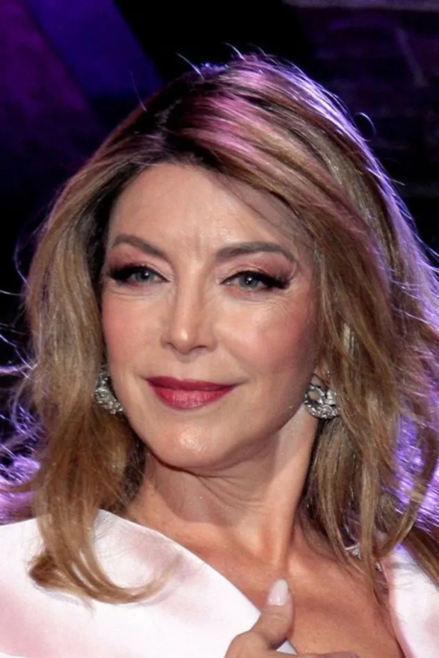 Laura Flores fotoğrafı