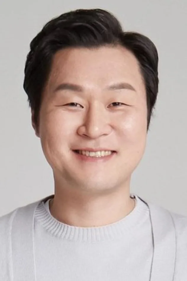 Yoon Kyung-ho fotoğrafı