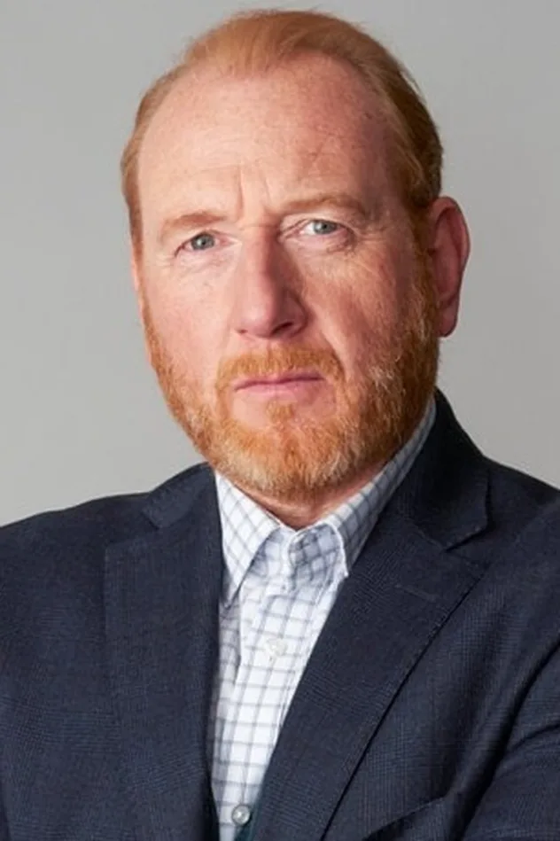 Adrian Scarborough fotoğrafı