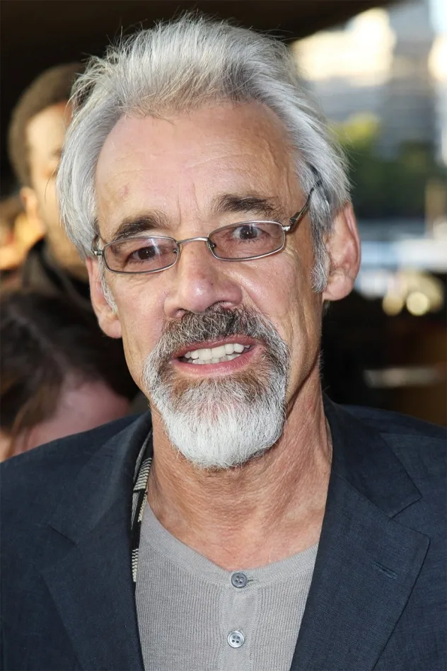 Roger Lloyd Pack fotoğrafı