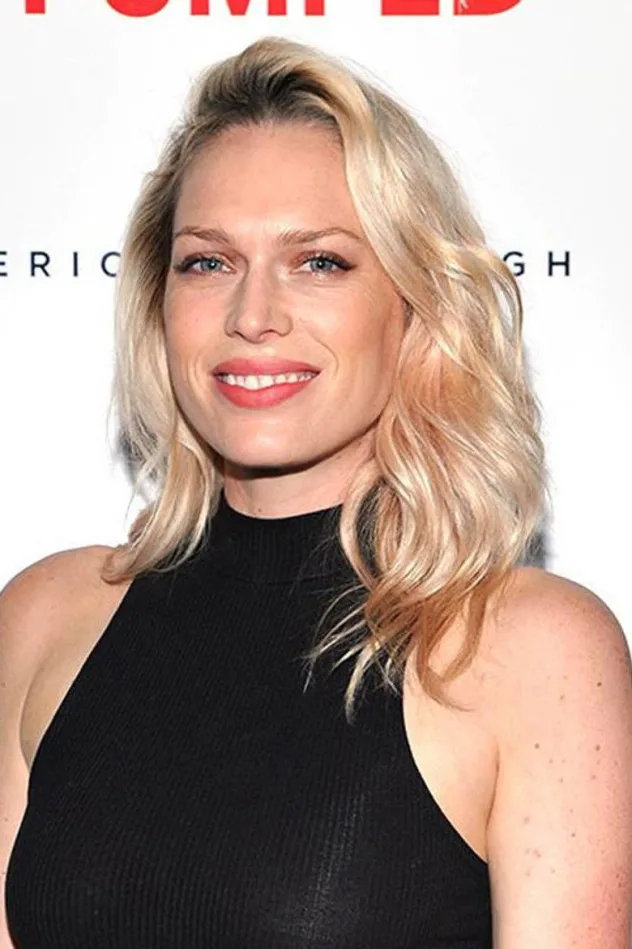 Erin Foster fotoğrafı