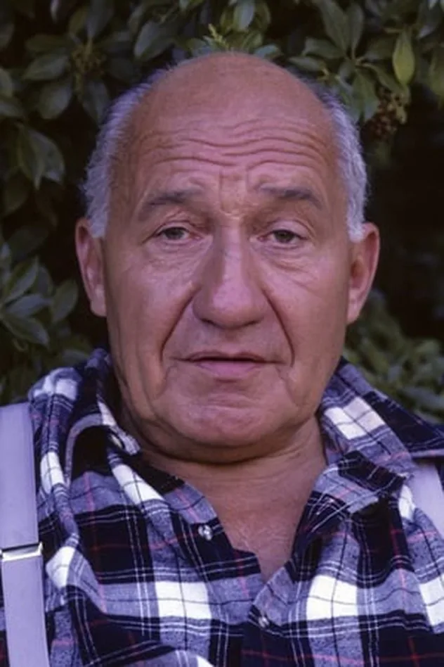 Walter Gotell fotoğrafı