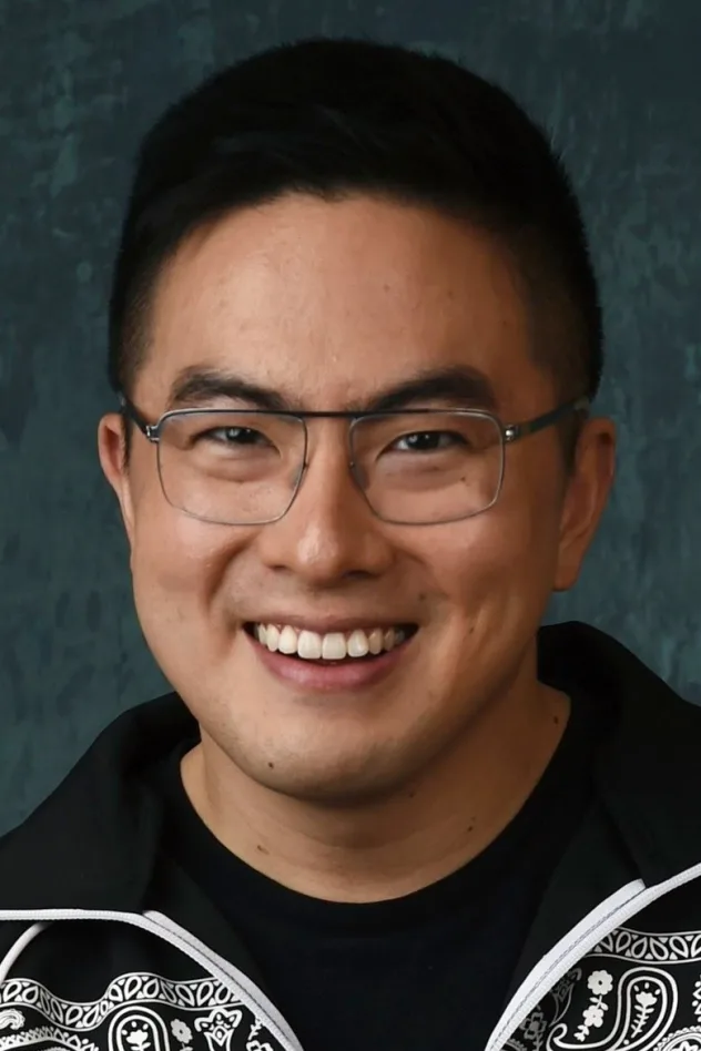 Bowen Yang fotoğrafı