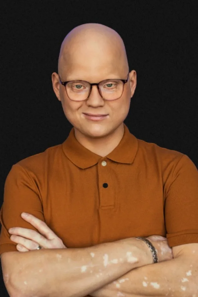 Credit poster