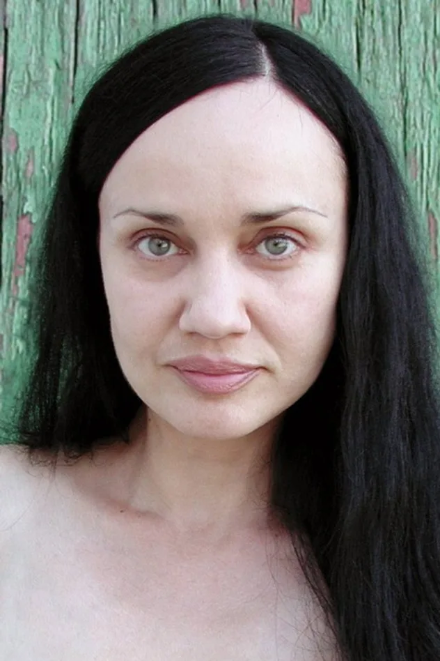 Natasha Shneider fotoğrafı