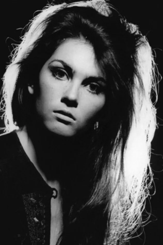 Caroline Munro fotoğrafı