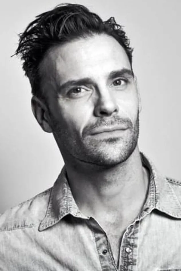 Joseph Millson fotoğrafı
