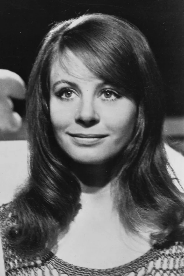 Sarah Miles fotoğrafı