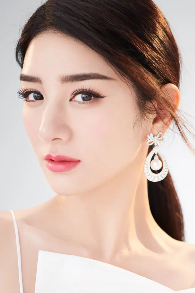 Huang Yi fotoğrafı