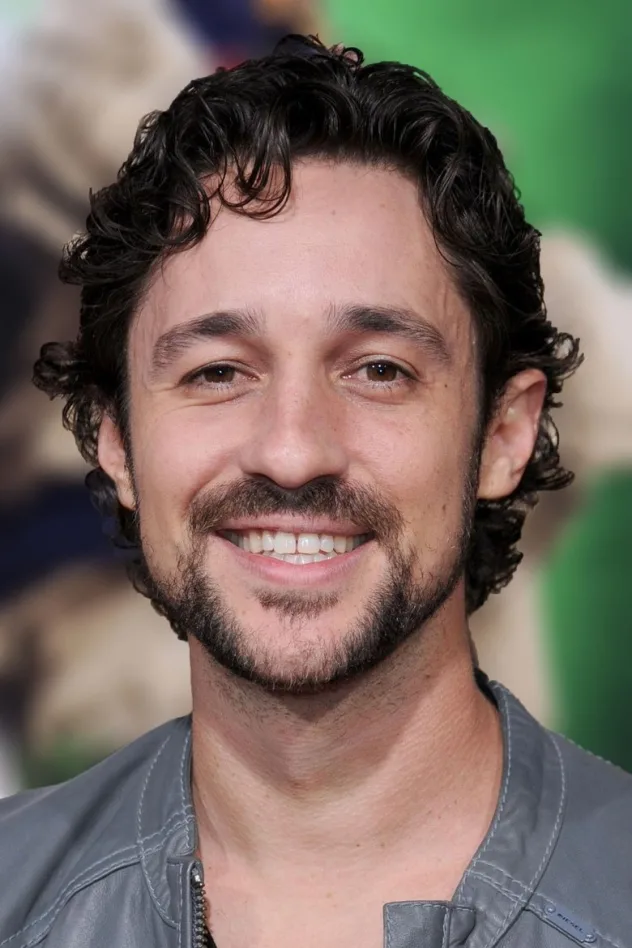 Thomas Ian Nicholas fotoğrafı