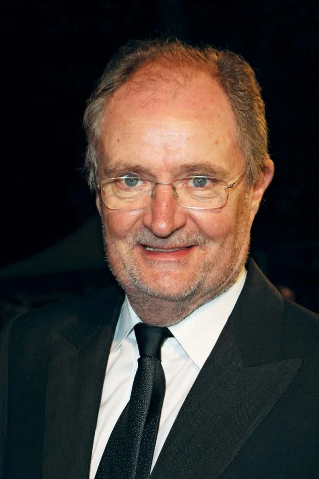 Jim Broadbent fotoğrafı