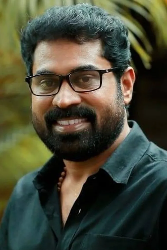 Suraj Venjaramoodu fotoğrafı