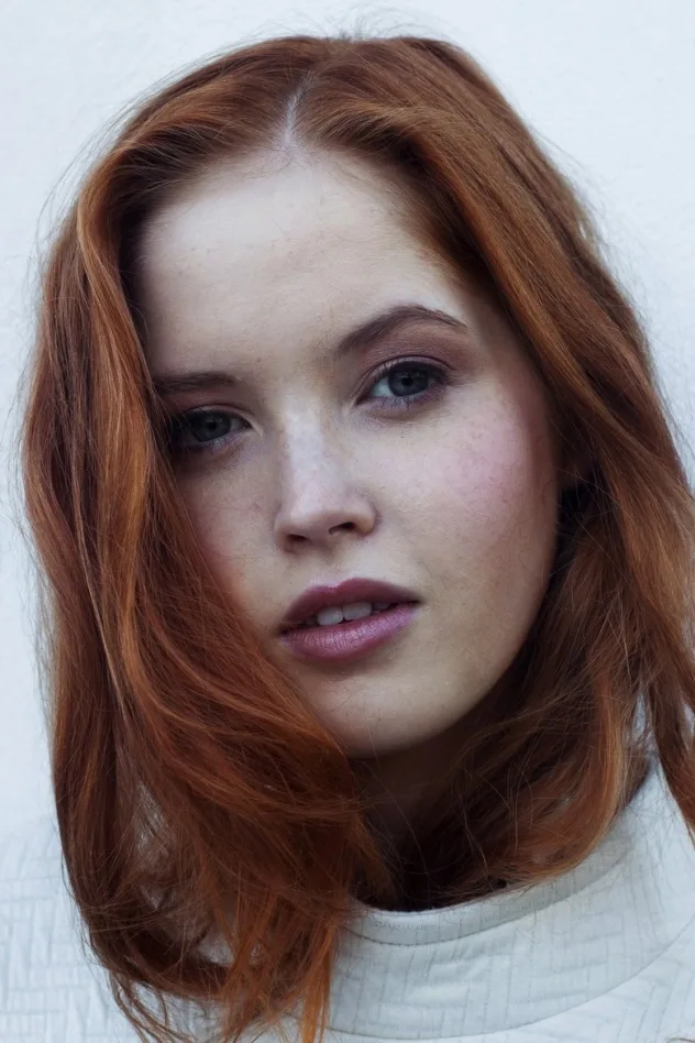 Ellie Bamber fotoğrafı