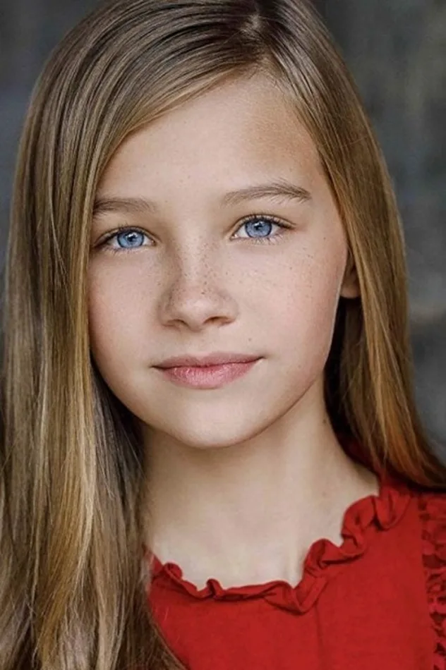 Bella Lotz fotoğrafı