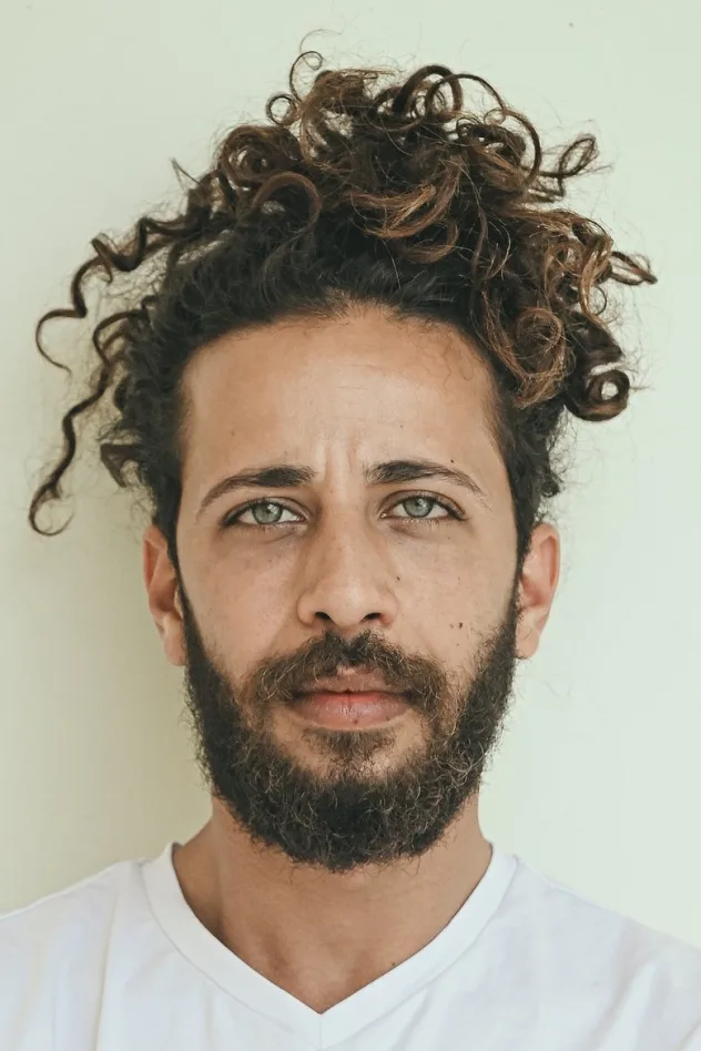 Motaz Malhees fotoğrafı