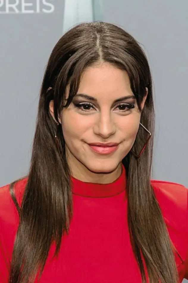 صورة الغلاف لـ Almila Bağrıaçık