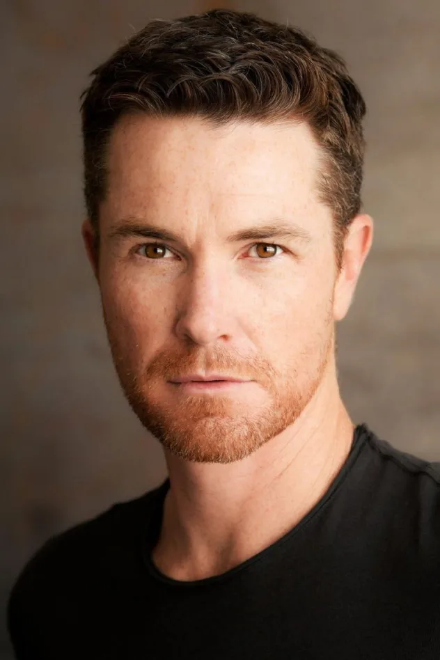 James Alexander fotoğrafı
