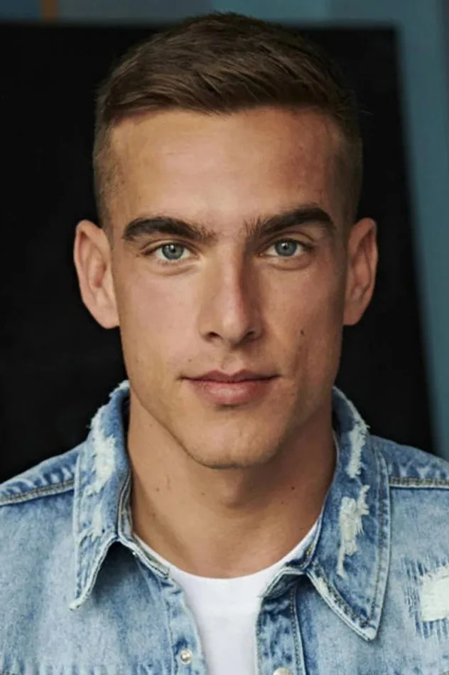 Adam Bardy fotoğrafı