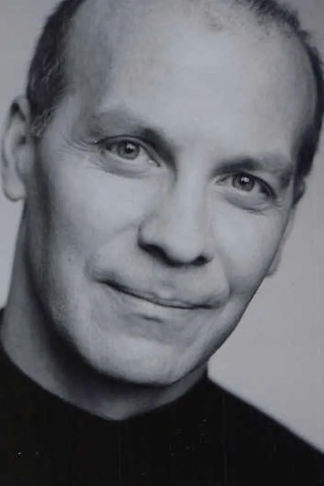 Kevin Gudahl fotoğrafı