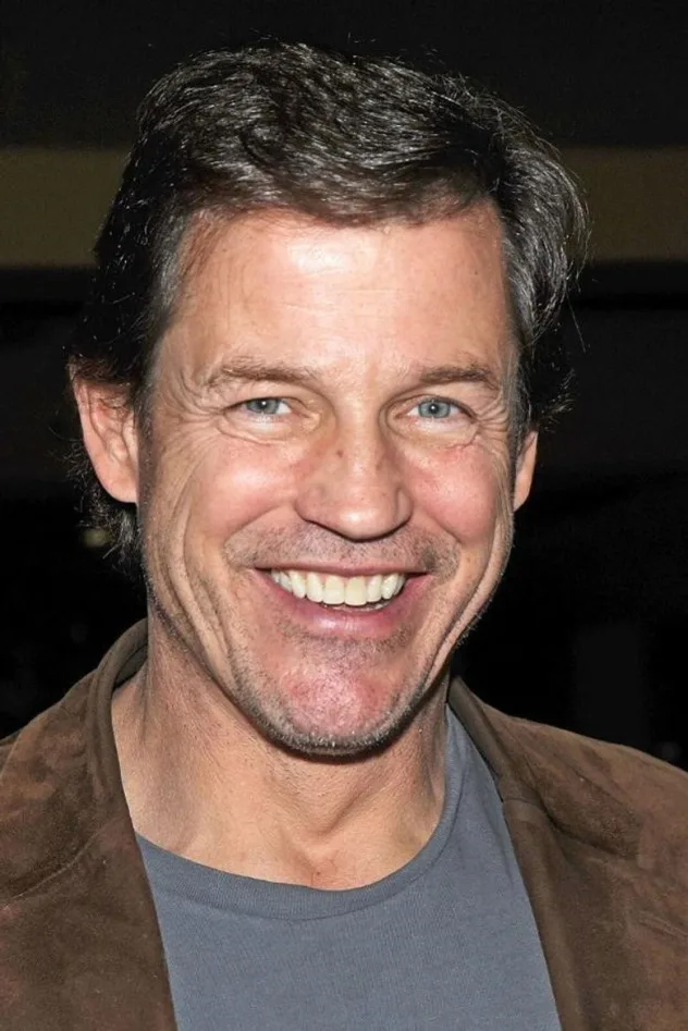 Michael Paré fotoğrafı