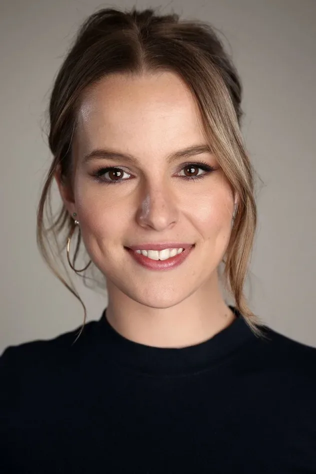 Imagen de portada para Bridgit Mendler
