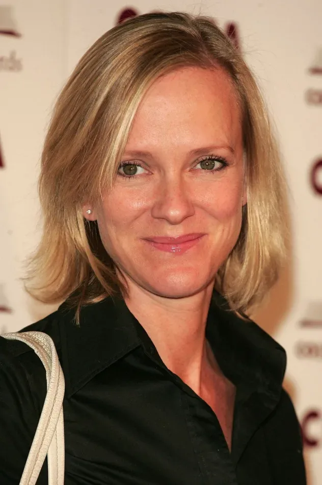 Обложка для Hermione Norris