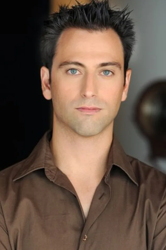 Christopher Gordon fotoğrafı