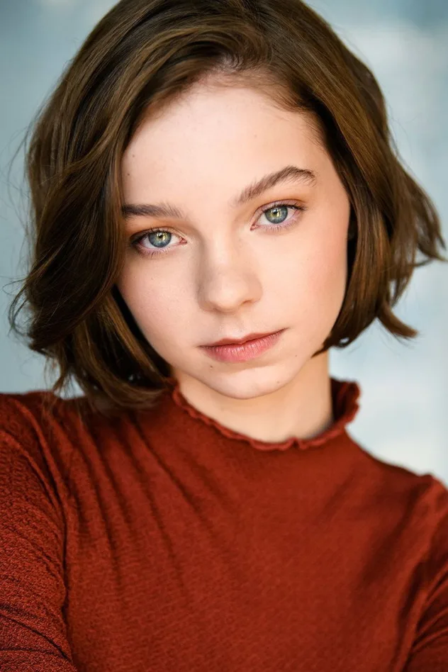 Emma Myers fotoğrafı