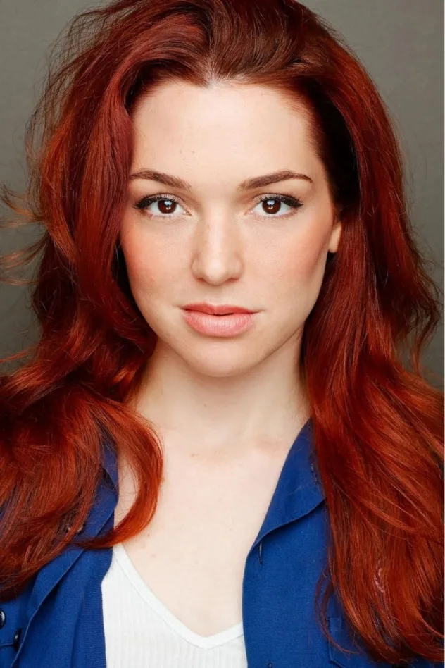 Jennifer Stone fotoğrafı