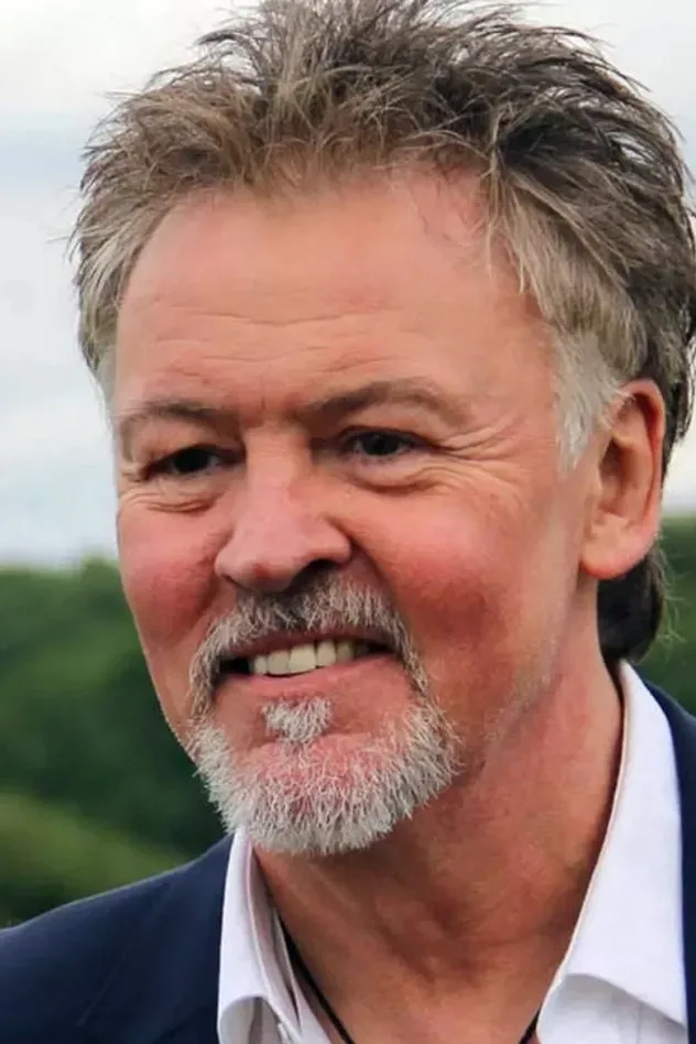 صورة الغلاف لـ Paul Young