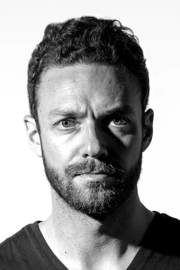 Ross Marquand fotoğrafı