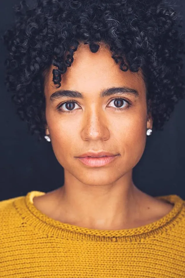 Lauren Ridloff fotoğrafı