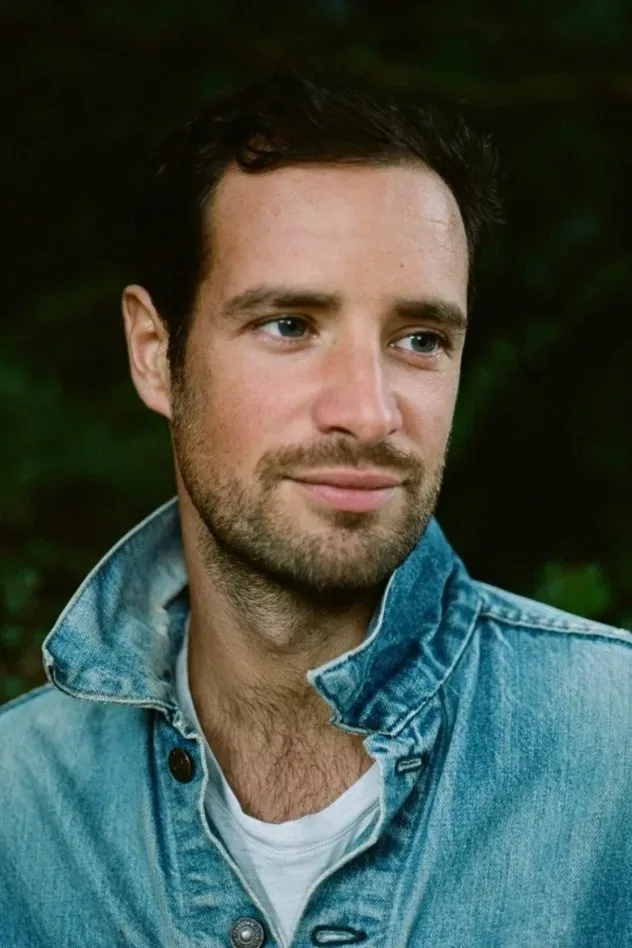 صورة الغلاف لـ Charlie Carrick