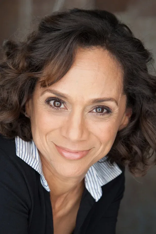 Imagen de portada para Roxanne Beckford
