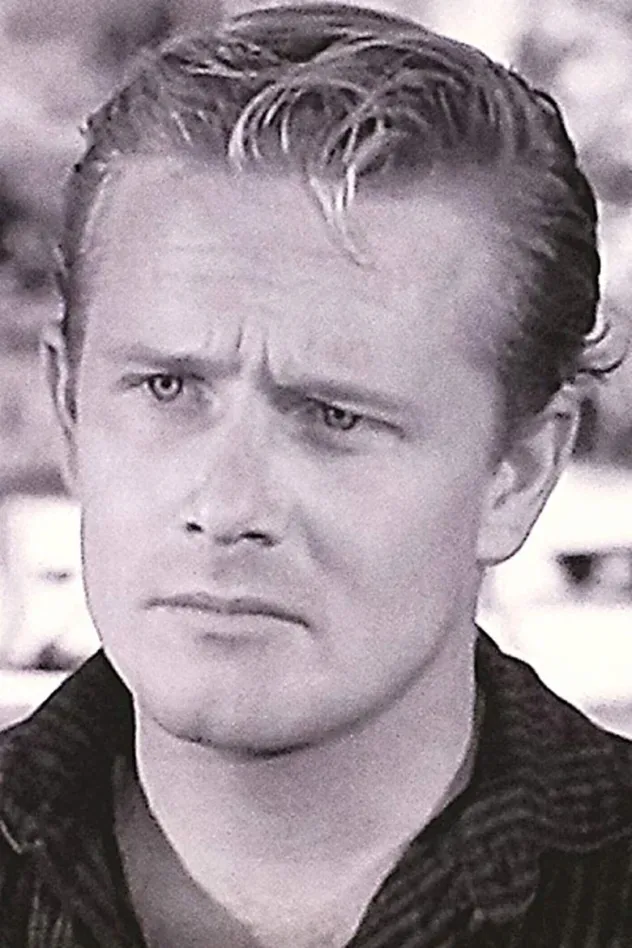 Cover image for Chuck Courtney