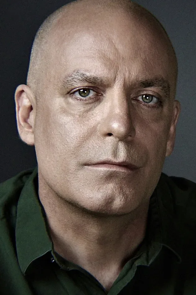 Imagen de portada para Michael McFadden