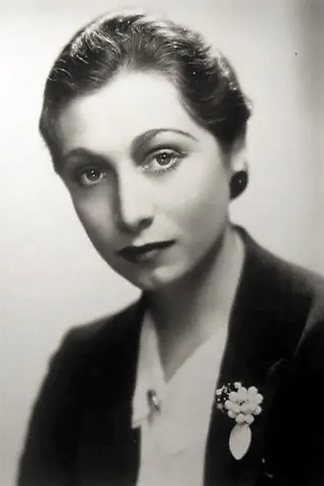 Imagen de portada para Aline MacMahon