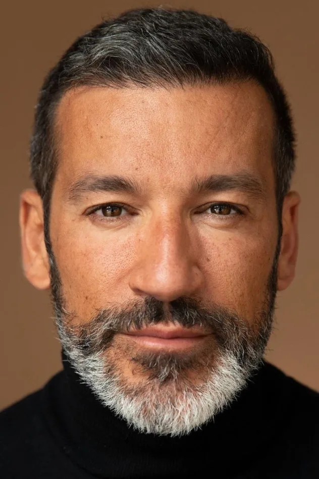 Carlos Oliveira photo