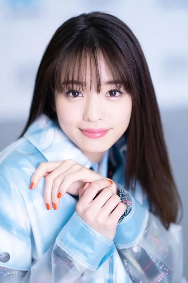 横田真悠 fotoğrafı