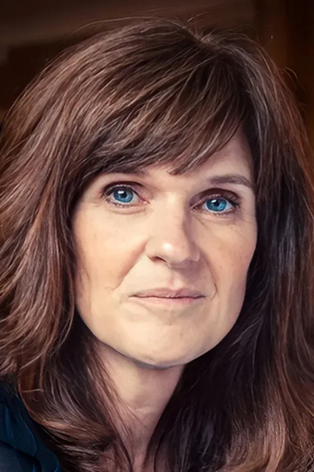 Обложка для Siobhan Finneran