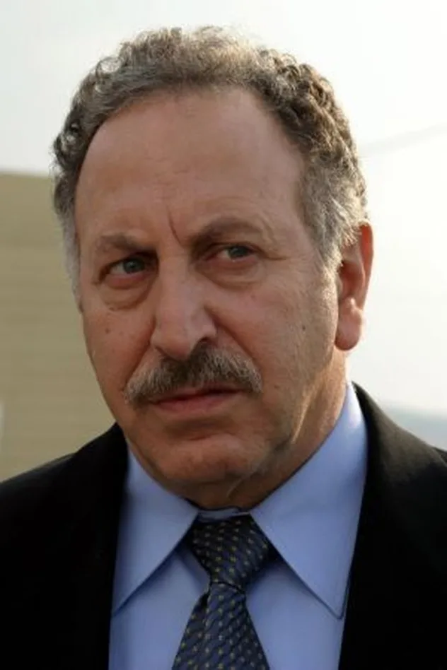 Makram J. Khoury fotoğrafı