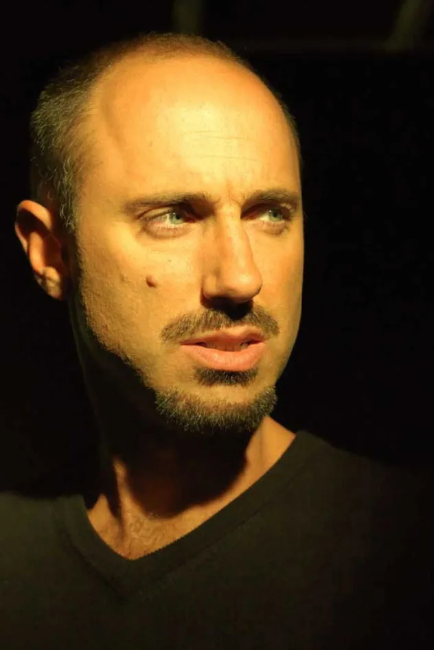 Alex Manugian fotoğrafı