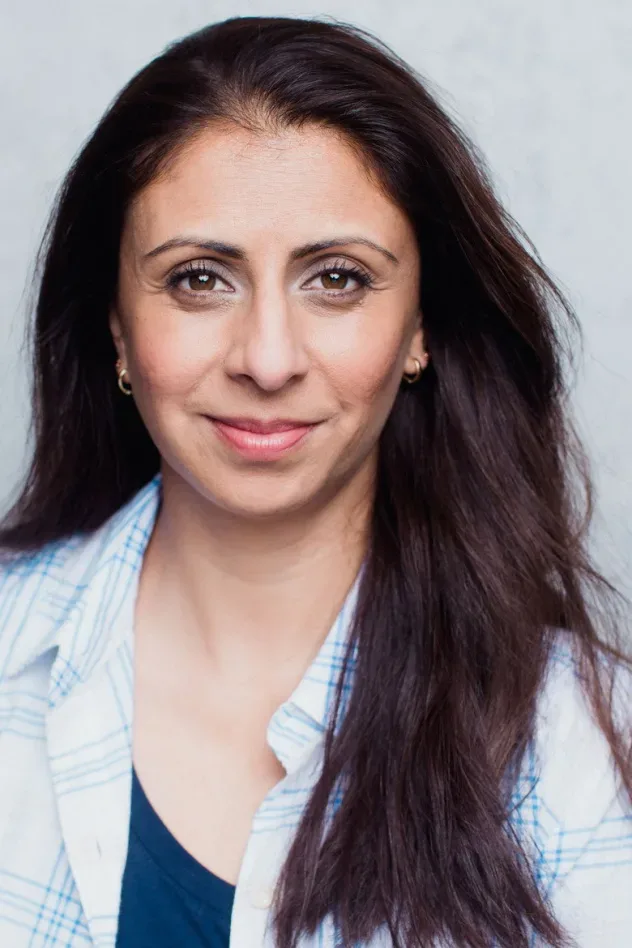 Обложка для Nayab Hussain
