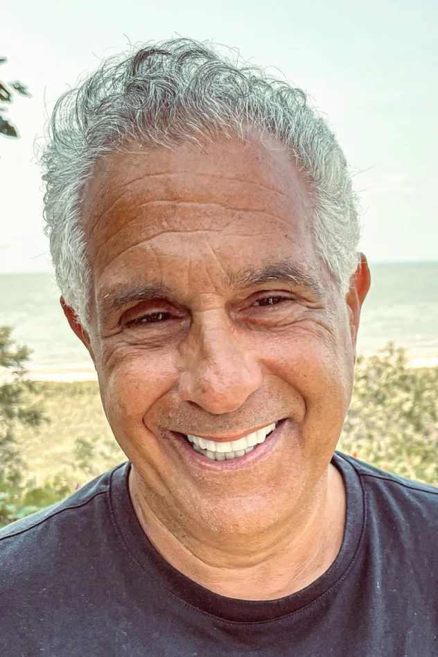 Tony Spiridakis fotoğrafı